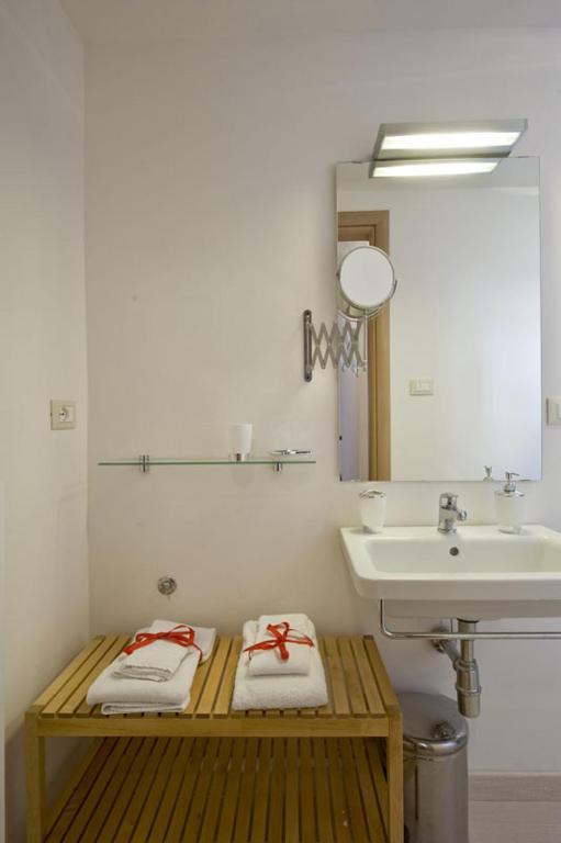 スルモナVico Amato Residenzaアパートメント 部屋 写真
